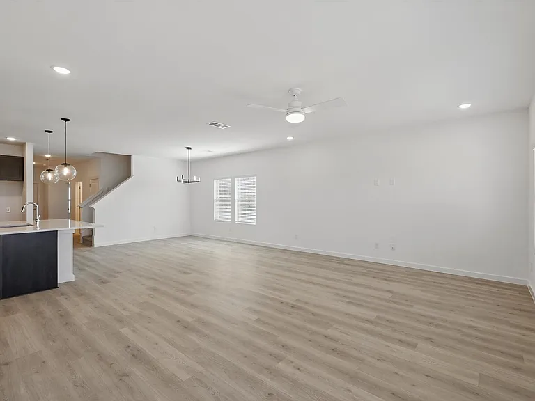 2238 Maple Ridge Dr — Photo 45