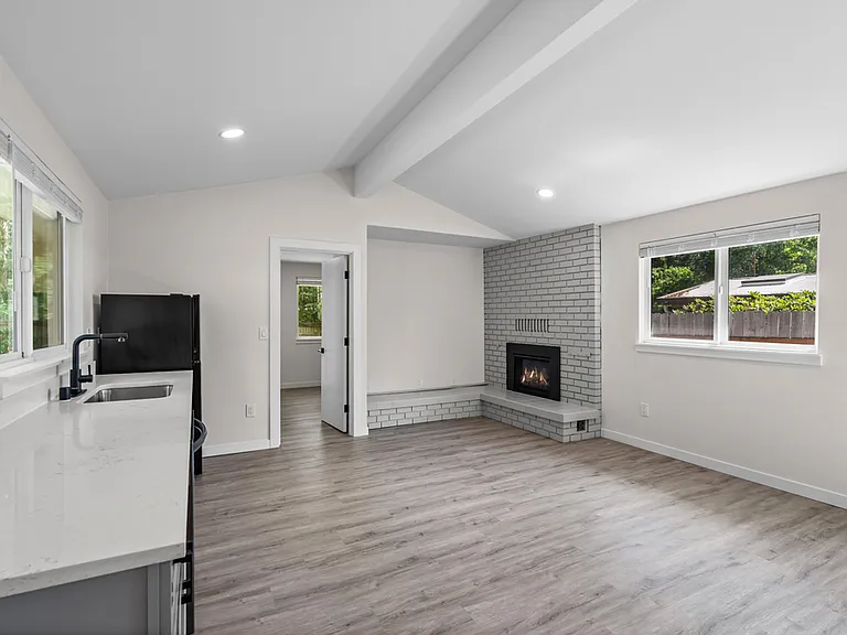 6027 176th St SW — Photo 20