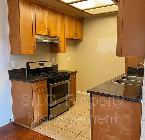 1441 Edison Blvd #C — Photo 9