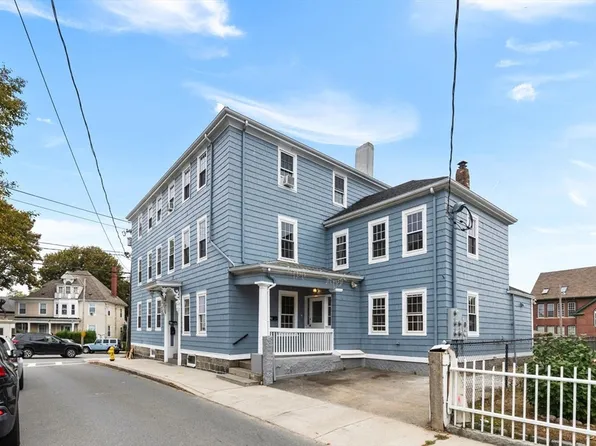 42 Middle St #42, Gloucester, MA 01930
