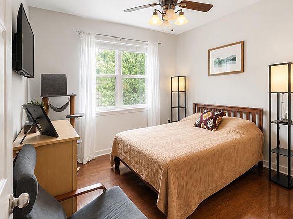 5th image of 20202020 5th Ave S #337