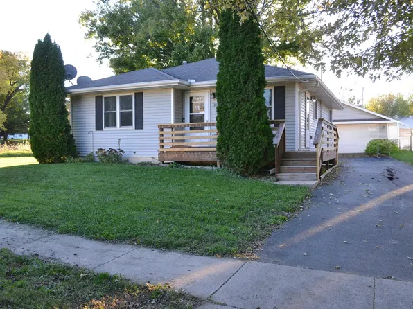 107 S Fremont St, Rochelle, IL 61068