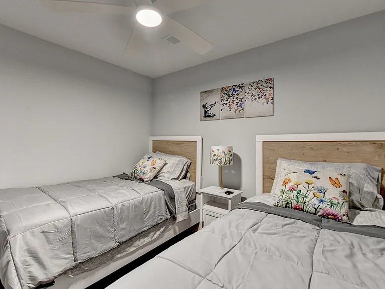175 Burbank Dr NW #B — Photo 26