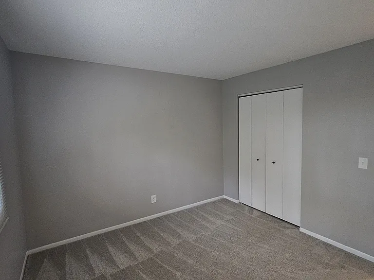 3795 Creek Hill Dr #2 — Photo 5