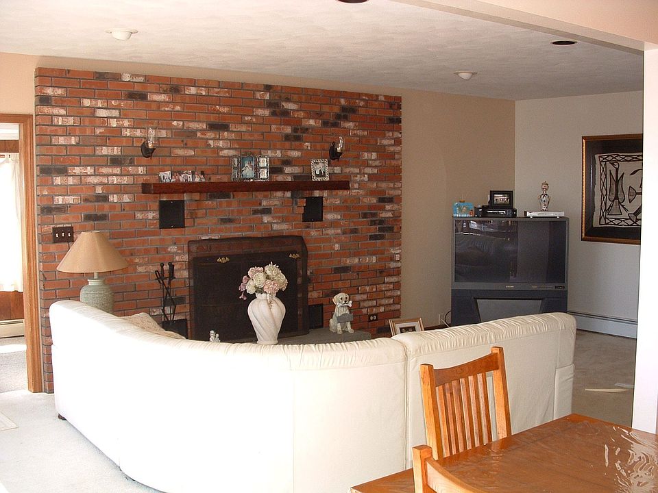 308 Giants Neck Rd, Niantic, CT 06357 Zillow