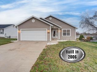 1116 Oakwood Ln, Waterloo, IL