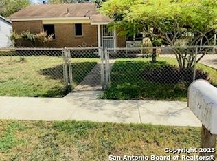 310 W Petaluma Blvd, San Antonio, TX 78221