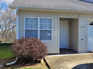 184 Bethania Oaks Cir, Pfafftown, NC 27040