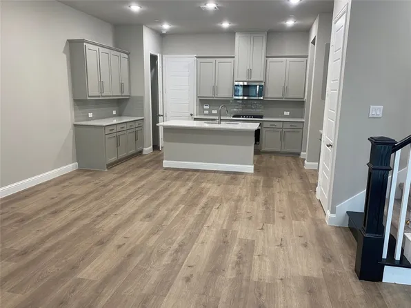 1926 Diyaa Ct, Farmers Branch, TX 75234
