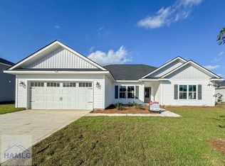 106 Holland Dr, Midway, GA 31320