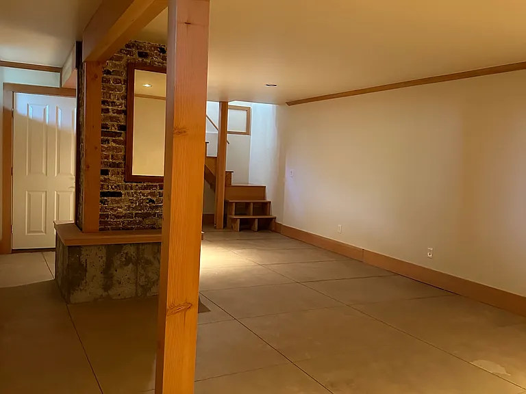 154 E Park Ave — Photo 17
