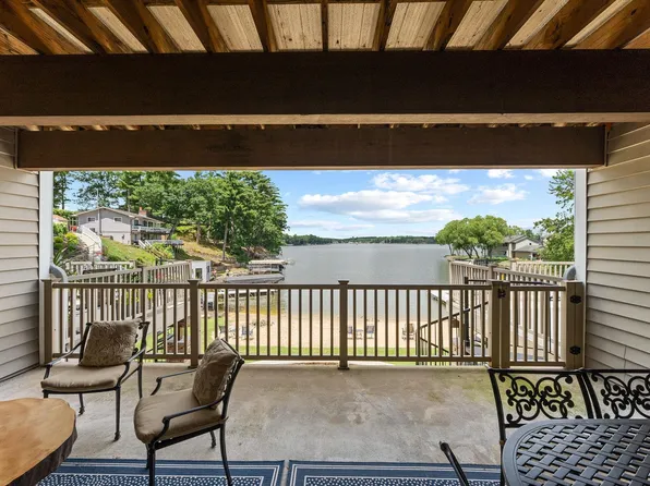 715 Canyon Rd #4, Wisconsin Dells, WI 53965