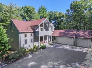 112 Spofford Rd, Boxford, MA 01921