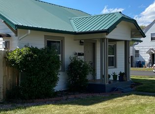 149 NW 8th St, Redmond, OR 97756