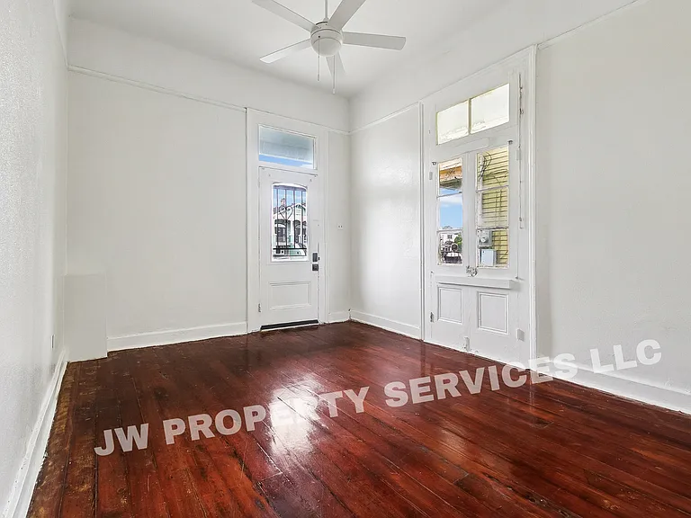 2332 Ursulines Ave — Photo 3
