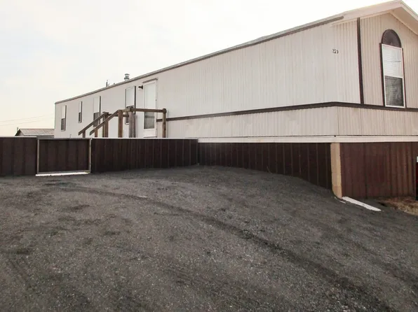 220 E 4th St, Hydro, OK 73048