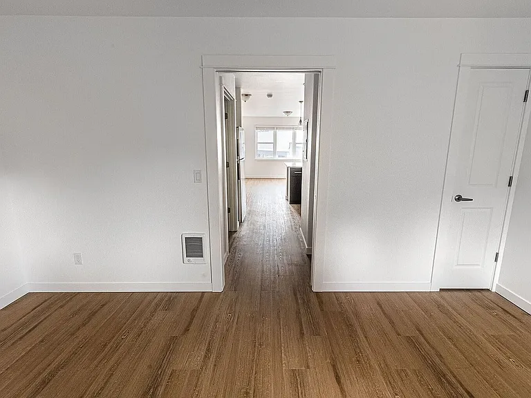 Pine View — Photo 26