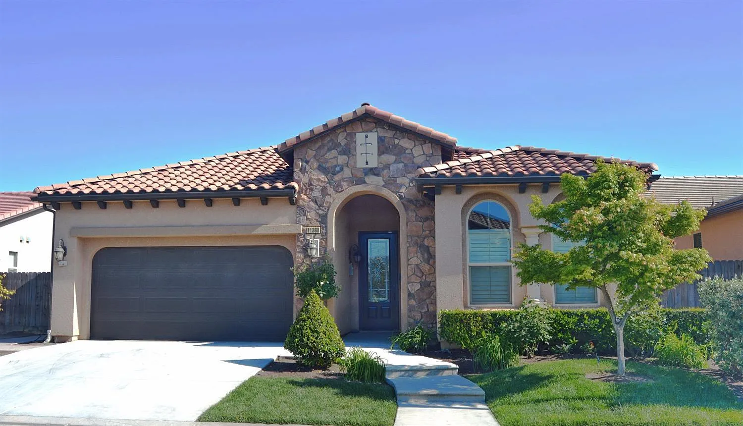 11360 N Via Ventana Way photo 1