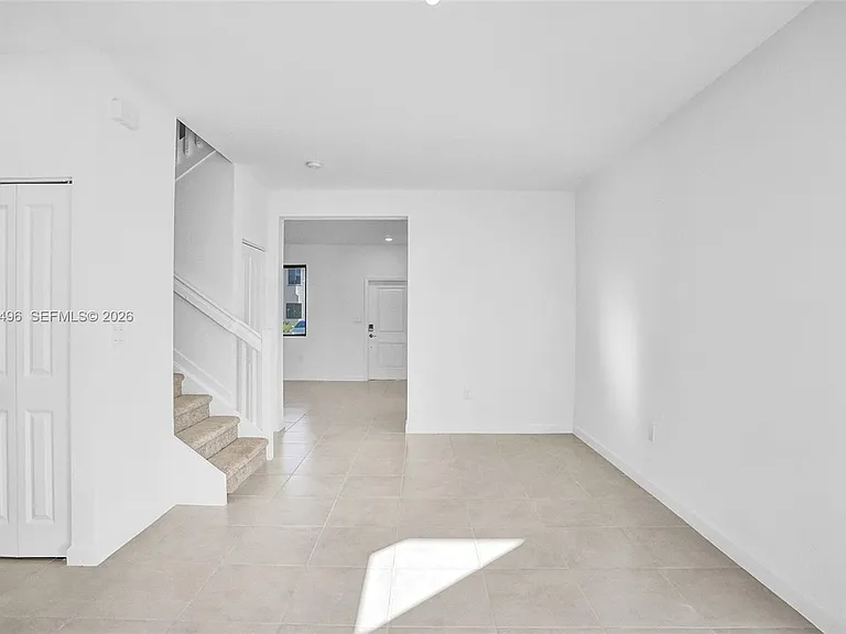 2542 SE 29th St #2542 — Photo 14