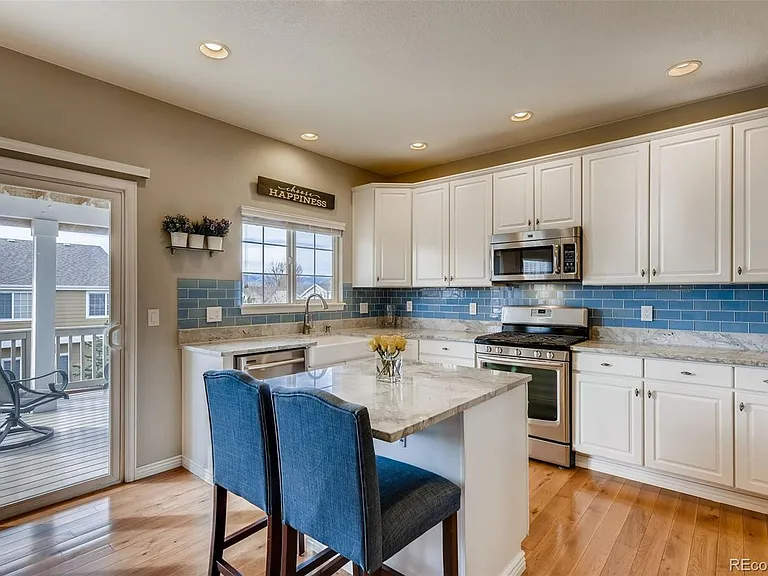 1270 Thornbury Pl — Photo 4