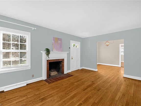 2nd image of 1810 Independence Rd