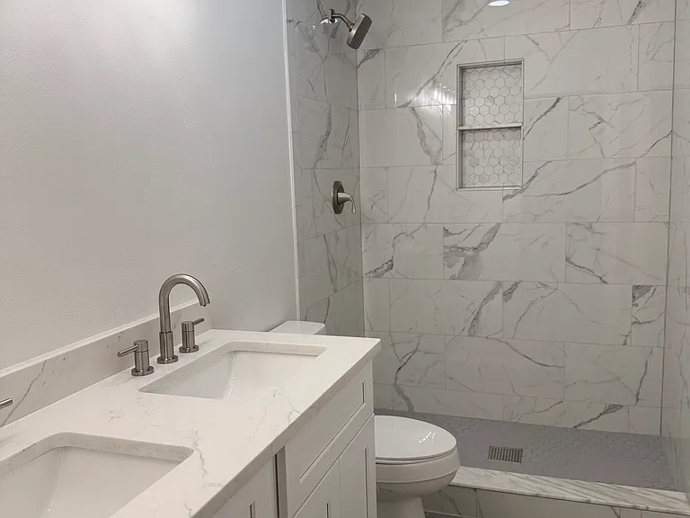2303 Napoleon Bonaparte Dr — Photo 12