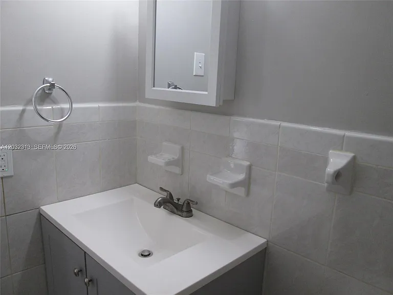 2250 NE 66th St #1521 — Photo 12