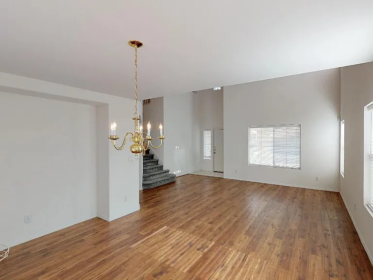 9047 Ravenhurst St — Photo 8
