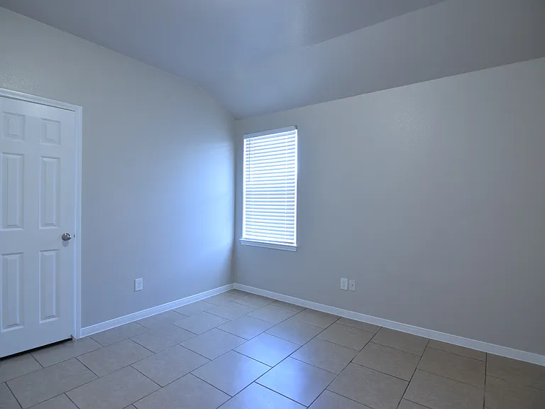 1209 Loyal Ln, Killeen — Photo 11