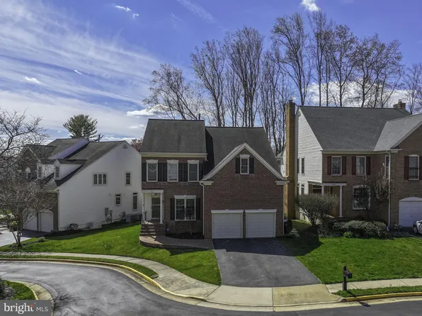 3715 Center Way, Fairfax, VA 22033