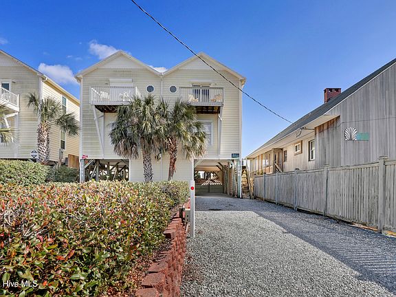 4th image of 809 B Ocean Boulevard