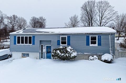 1st image of 20 Quarry Hill Road