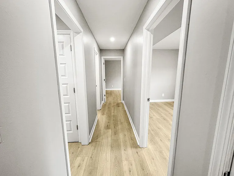 Experience comfortable and stylish living at Westridge Village Apartments — Photo 21