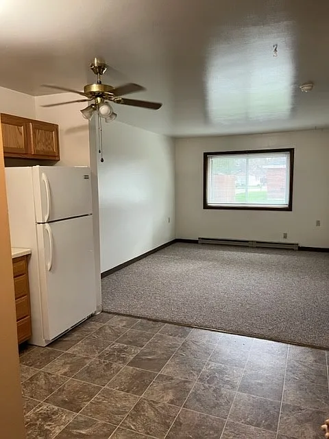 1 bed, 500 sqft, $555 — Photo 3