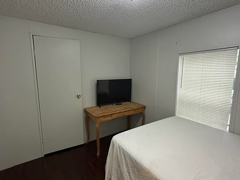 930 N Deer St — Photo 13