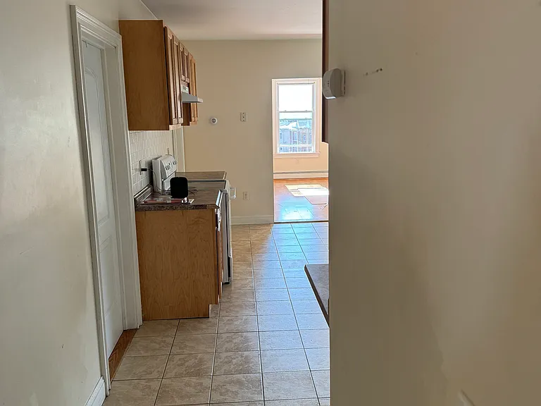 95 Lyman St #3 — Photo 3