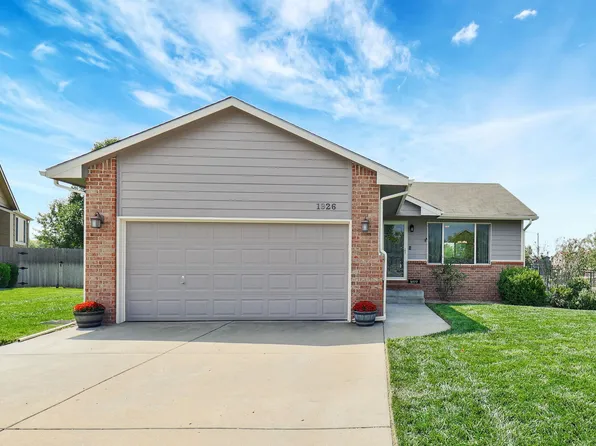 1926 N Nickelton Cir, Wichita, KS 67235