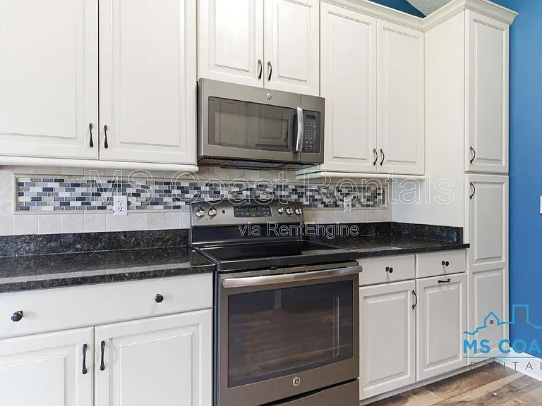14961 Greenwell Cir — Photo 9
