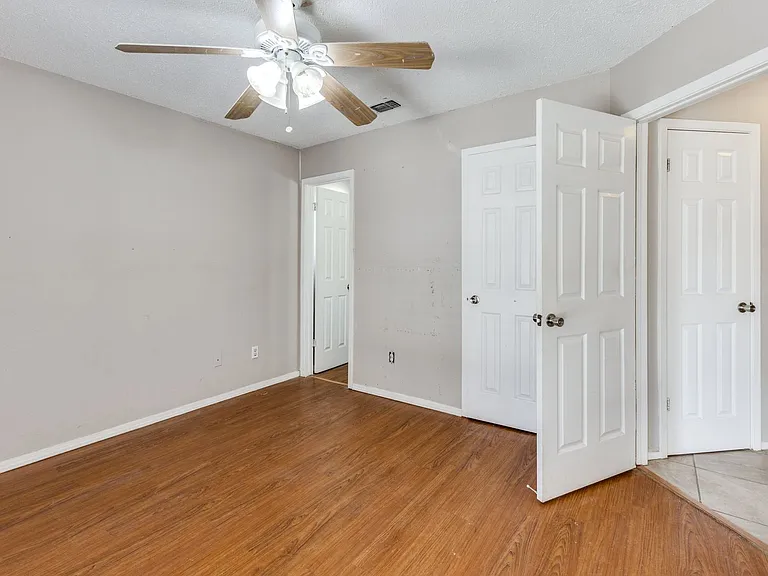 8602 Skyview — Photo 14
