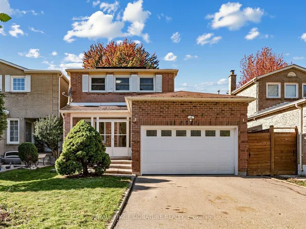12 Strathmore Dr, Markham, ON L3P 6J6