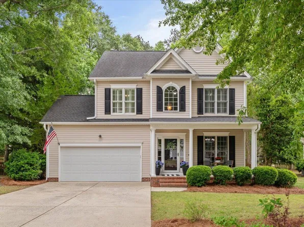 912 E Ivy Valley Dr, Fuquay Varina, NC 27526