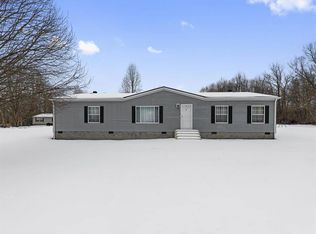 913 Sand Hill Rd, Livermore, KY 42352