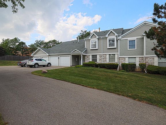 2nd image of 600 Berkley Ct Unit X1
