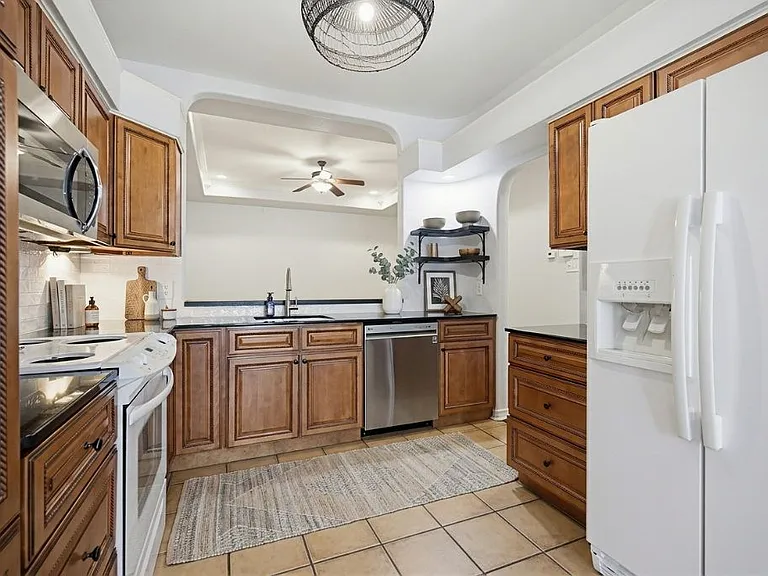 7251 Prairie Dr #6 — Photo 9