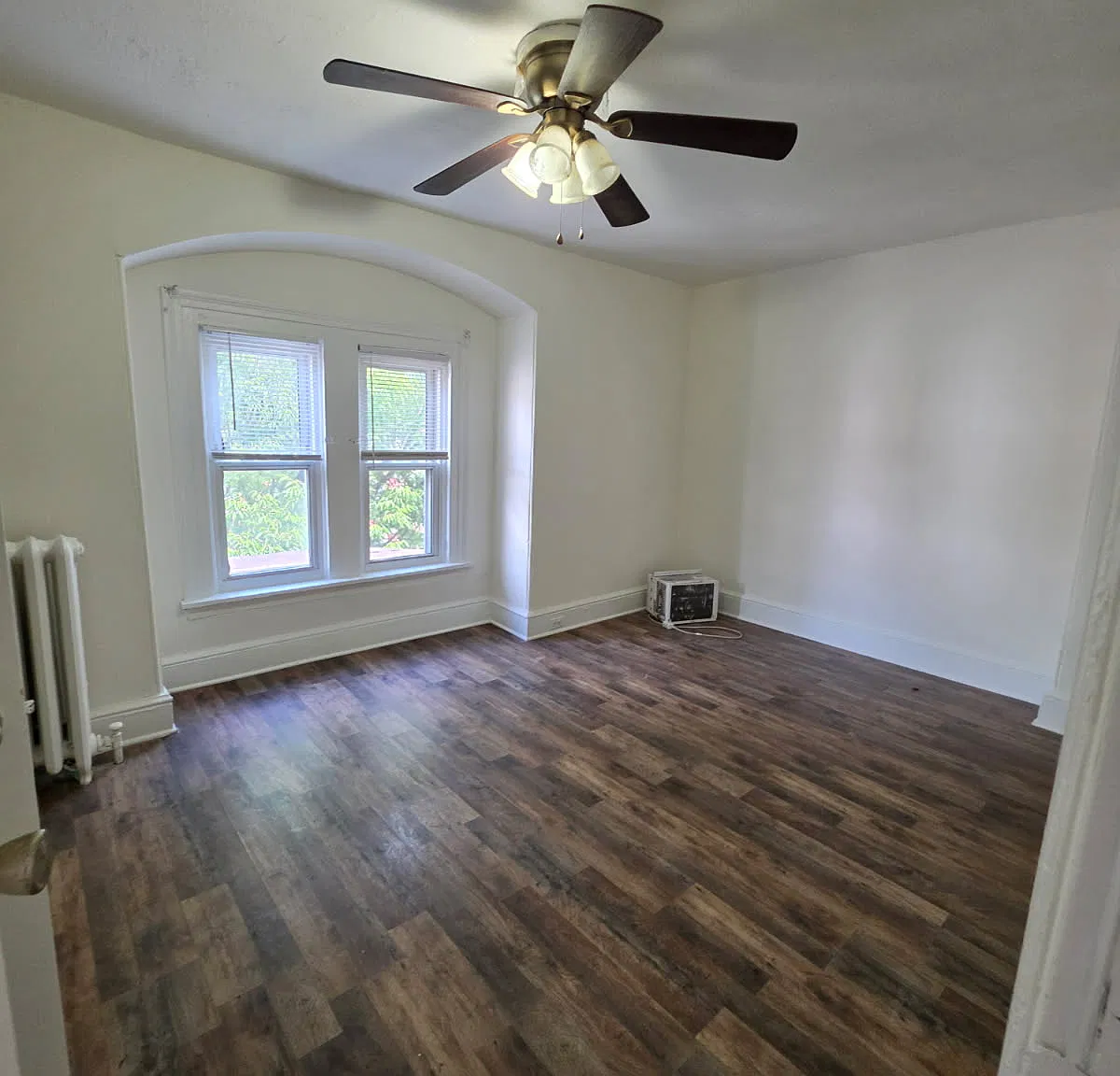 1 bed, $1,050 — Photo 4