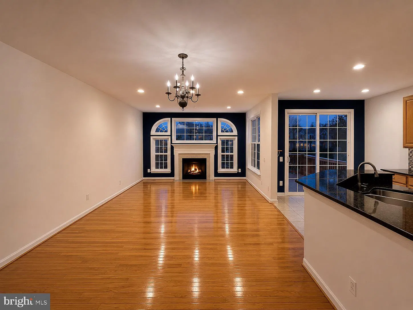 4 bed, 3.5 bath, 2750 sqft, $3,600 — Photo 3
