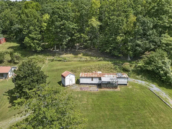 137 Reed Hollow Rd, Marion, VA 24354