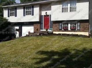100 Bedford Farm Cir, Englewood, OH
