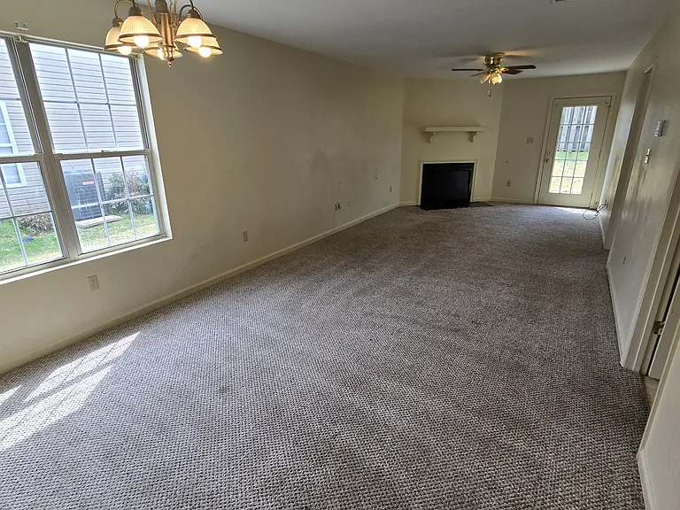 307 Fairview St #1 — Photo 2