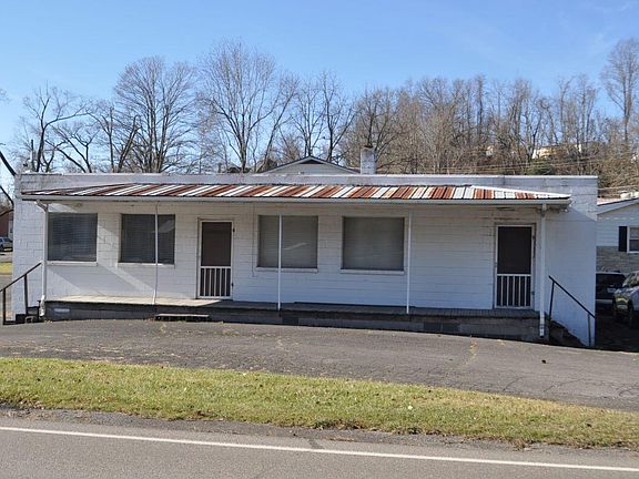 5th image of 213 Laurel Ave